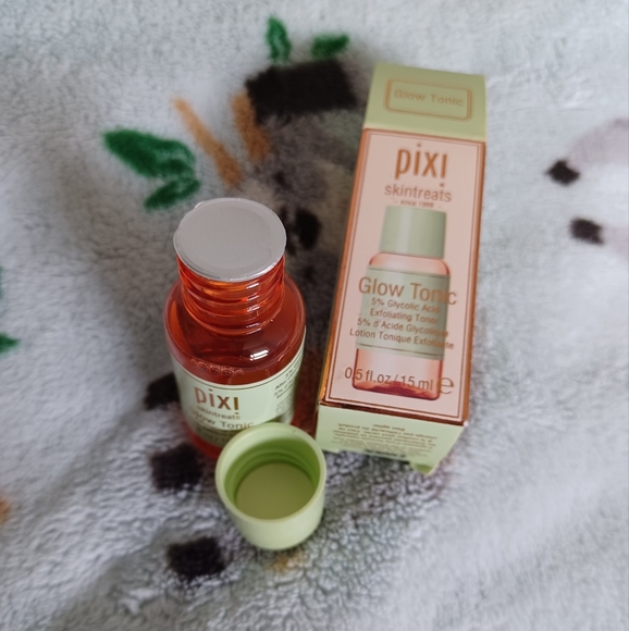 Skincare Bundle - Picture 3 of 7